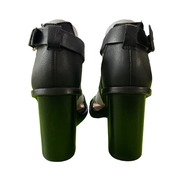 Tahari MADE heels Size 8.5 - Picture 5 of 13